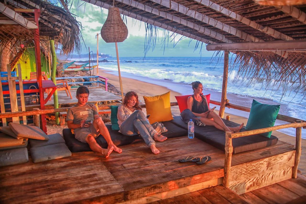 Backpack Beach Hostel & Reggae Bar Galle Extérieur photo