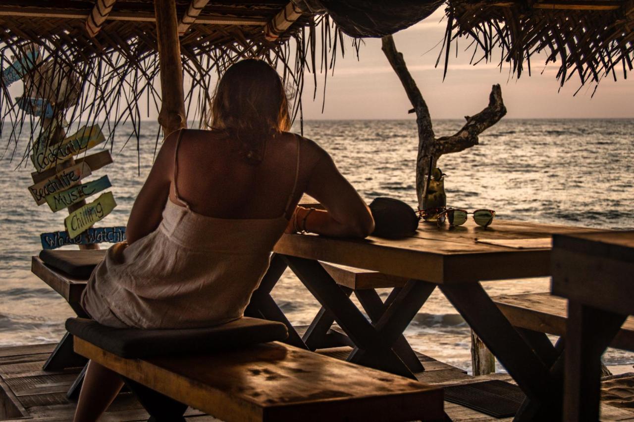 Backpack Beach Hostel & Reggae Bar Galle Extérieur photo